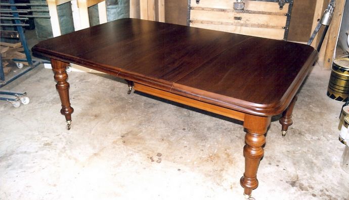 Victorian Extended Dining Table 48