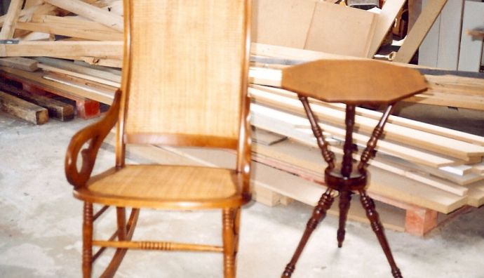 Lincoln Rocker and Gypsy side table 22