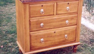 Old kauri chest of drawers 7
